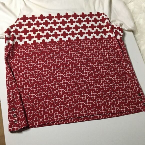 Croft & Barrow classic tee shirt red and white. - Picture 2 of 5